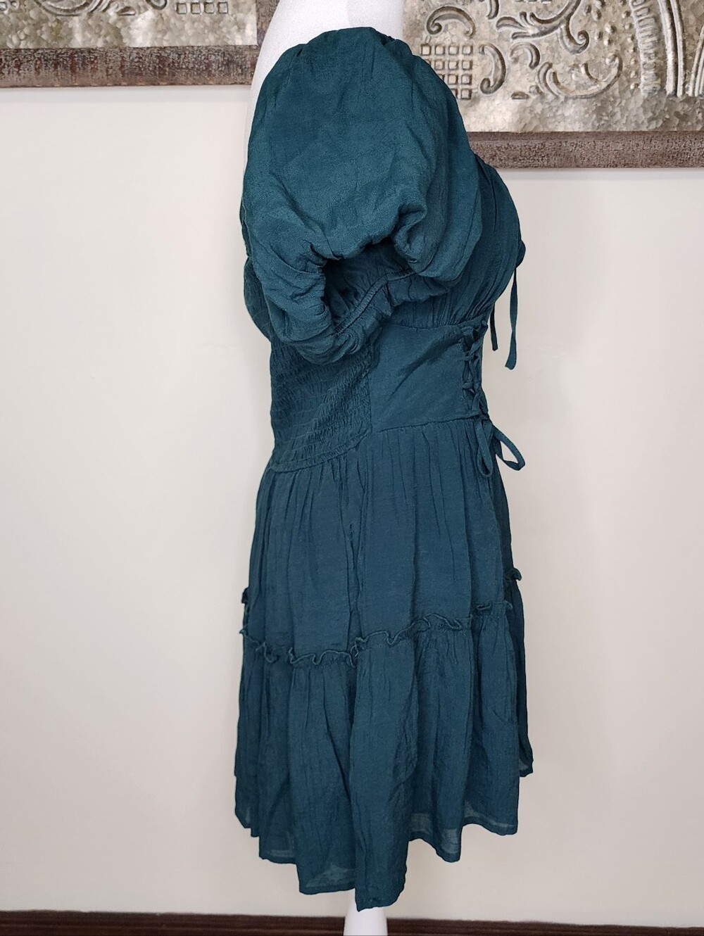 NWT Trixxi Emerald Green Milkmaid Puff-Sleeve Lace Up Tiered Mini Dress Large - Picture 7 of 11